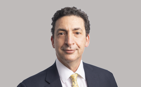 Portrait of Mr Habib Ellamushi , Consultant Neurosurgeon & Spinal Surgeon