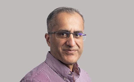 Portrait of Mr Hitesh Patel , Consultant General, Laparoscopic & Colorectal Surgeon