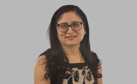 Portrait of Mona Sharma , Consultant Obstetrician & Gynaecologist