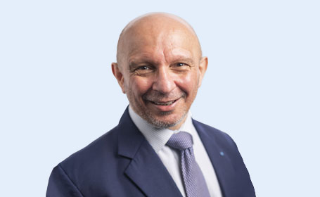 Portrait of Prof Nicola Maffulli , Professor of Trauma and Orthopaedics & Consultant Orthopaedic Surgeon