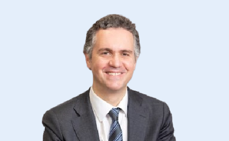 Portrait of Oliver Guttmann , Consultant Cardiologist