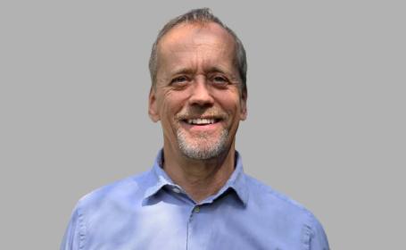 Portrait of Dr Alistair McNair , Consultant Gastroenterologist