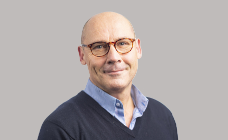 Portrait of Mr Matthew James , Consultant Plastic, Hand & Cosmetic Surgeon
