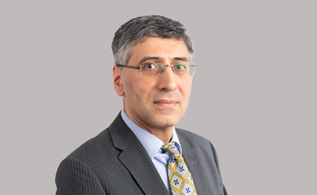 Portrait of Yuksel Gercek , Consultant General, Laparoscopic and Colorectal Surgeon