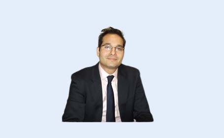 Portrait of Mr Farrokh Pakzad , Consultant Oncoplastic Breast and Melanoma Surgeon