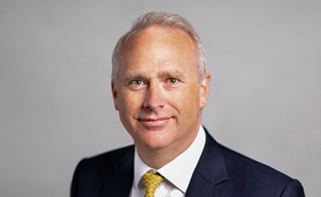Portrait of Mr Anthony Hearnden , Consultant Orthopaedic Surgeon