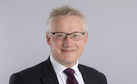 Portrait of Martin Vesely , Consultant Plastic Surgeon