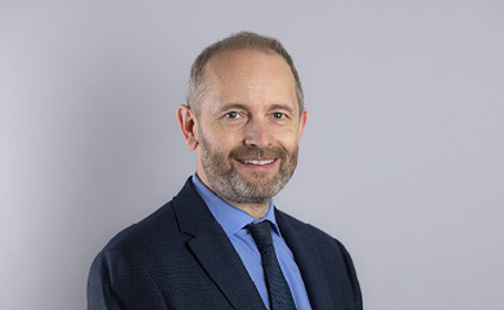 Portrait of Mr Paul Halliwell , Consultant Orthopaedic Surgeon
