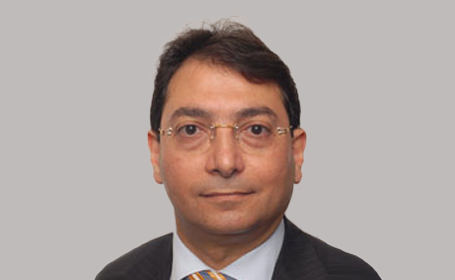 Portrait of Yasser Diab , Consultant Gynaecologist & Obstetrician
