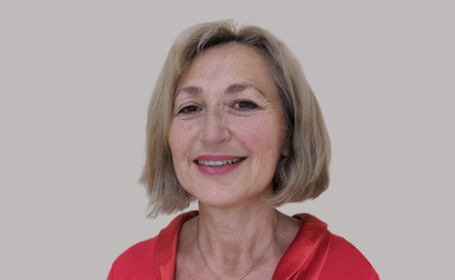 Portrait of Professor Carrie Newlands , Consultant Oral and Maxillofacial Surgeon