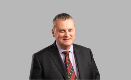 Portrait of Mr Chris Grocock , Consultant Upper GI and Bariatric Surgeon