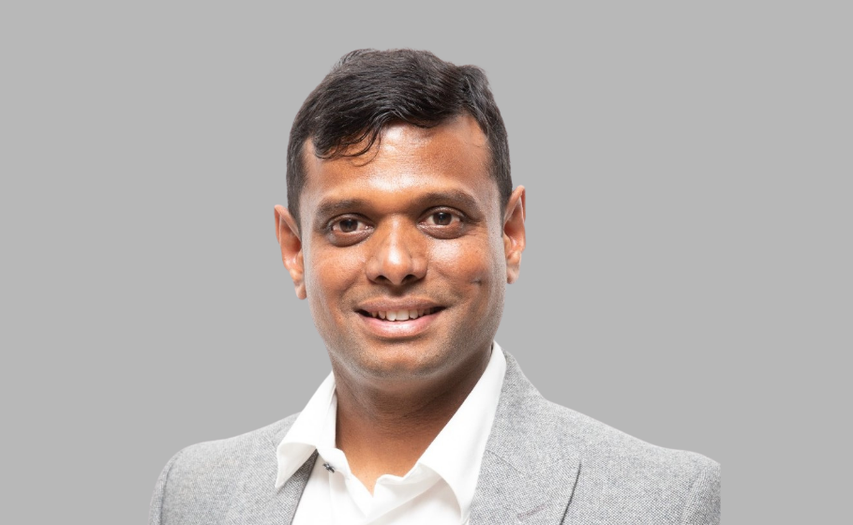 Portrait of Mr Ganapathy Perianayagam , Consultant Hip and Knee Surgeon
