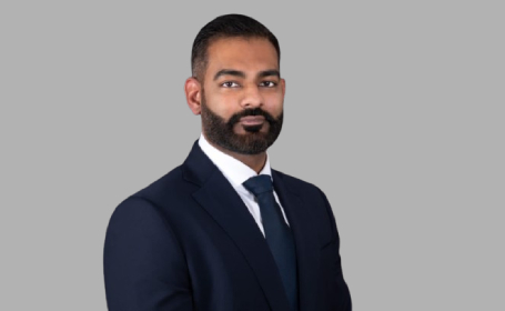 Portrait of Mr Kam Cheema , Consultant Orthopaedic Surgeon