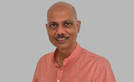 Portrait of Mr Sandeep Kapoor , Consultant Orthopaedic Surgeon