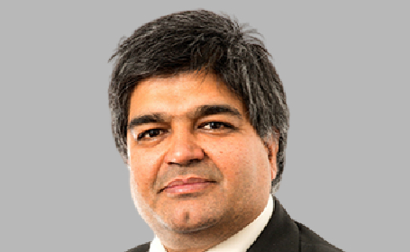 Portrait of Mr Sanjeev Madan , Consultant Orthopaedic Surgeon