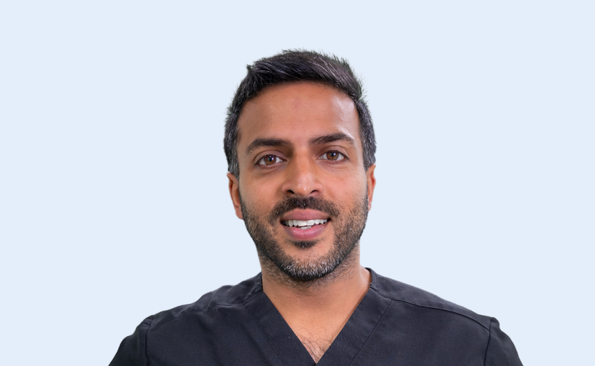Portrait of Mr Vivek Balachandar , Consultant Knee Surgeon