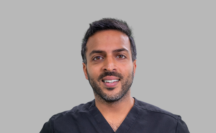 Portrait of Mr Vivek Balachandar , Consultant Knee Surgeon