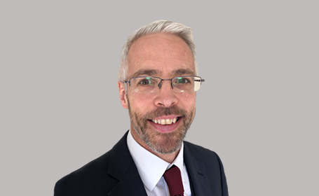 Portrait of Mr Nicholas Gibbins , Consultant Otorhinolaryngologist