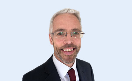 Portrait of Mr Nicholas Gibbins , Consultant Otorhinolaryngologist