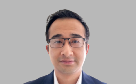 Portrait of Mr Oliver Chan , Consultant Orthopaedic Foot and Ankle Surgeon