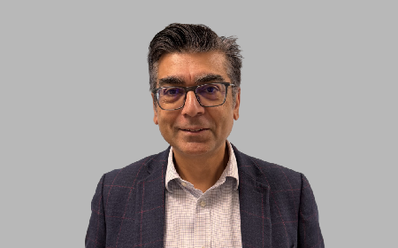 Portrait of Dr Chetan Varma , Consultant Cardiologist