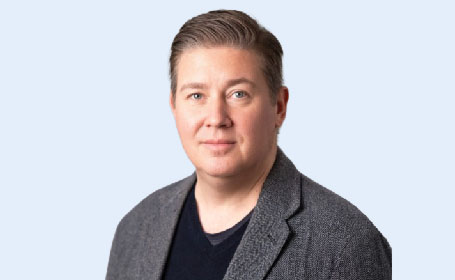 Portrait of Alex Navarro , Consultant HPB and General Surgeon