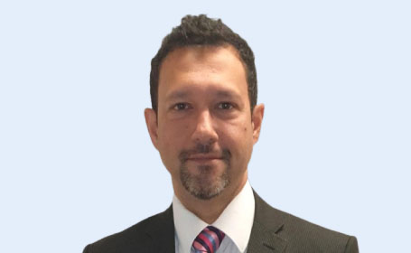 Portrait of Mr Sid Goel , Consultant Ophthalmic Surgeon