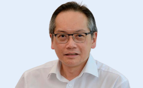 Portrait of Dr Ken Lim , Consultant Rheumatologist