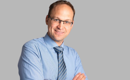 Portrait of Martin Raglan , Foot and Ankle Orthopaedic Consultant