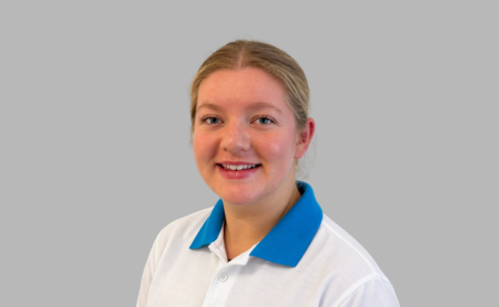 Portrait of Miss Emma Blackman , Paediatric Physiotherapist​