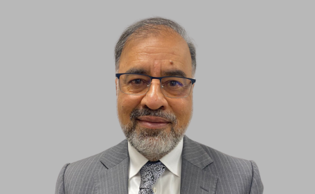 Portrait of Dr Aamir Sajjad , Consultant Gastroenterologist 