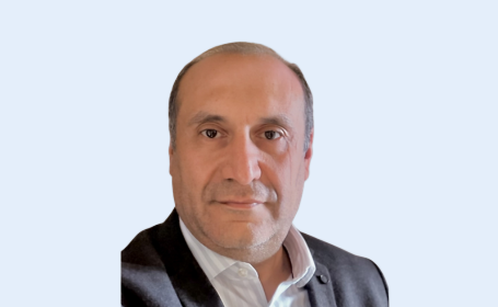 Portrait of Dr Peter Hanna , Consultant Physician and Geriatrician