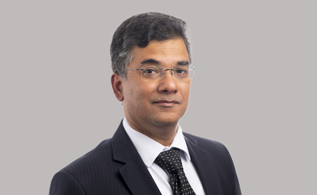 Portrait of Dr Sankara Raman , Consultant Physician & Gastroenterologist