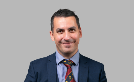 Portrait of Mr David Izadi , Consultant Plastic Surgeon