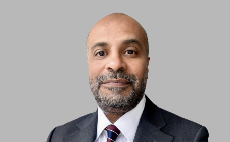 Portrait of Mr Mohamed Mussa , Consultant Orthopaedic Hip and Knee Surgeon