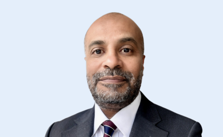 Portrait of Mr Mohamed Mussa , Consultant Orthopaedic Hip and Knee Surgeon