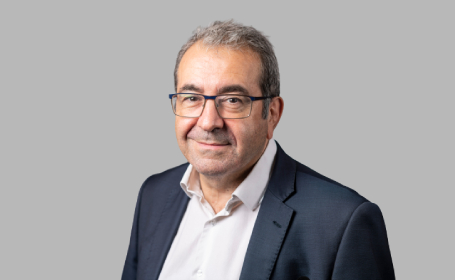 Portrait of Mr Pedro Foguet , Consultant Orthopaedic & Trauma Surgeon