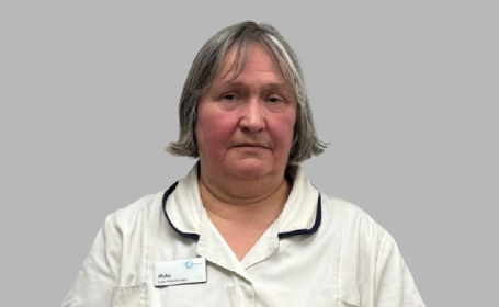 Portrait of Ms Vicky Munday , Senior Physiotherapist