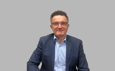 Portrait of Mr Richard Husicka , Consultant Gynaecologist