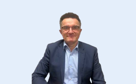Portrait of Mr Richard Husicka , Consultant Gynaecologist