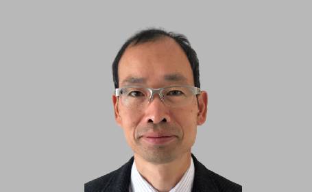 Portrait of Mr Yeung Ng , Consultant Urological Surgeon 