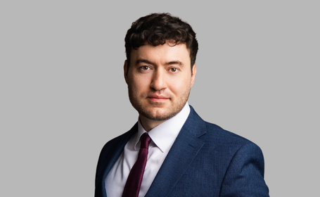 Portrait of Dr Hudaifa Al Ani , Consultant Rheumatologist