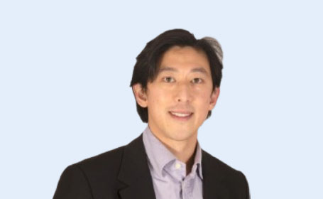 Portrait of Mr Kuen Chin , Consultant Plastic Surgeon
