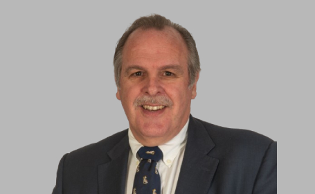 Portrait of Mr Michael Thomas , Consultant Orthopaedic Surgeon
