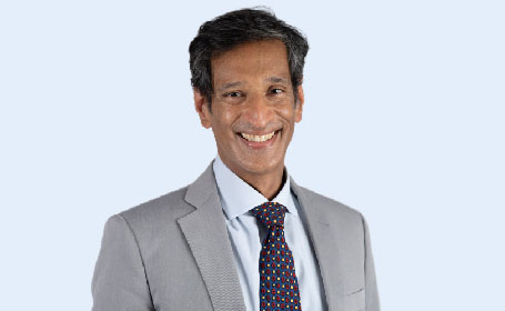 Portrait of Mr Naffis Anjarwalla , Consultant Spinal Surgeon