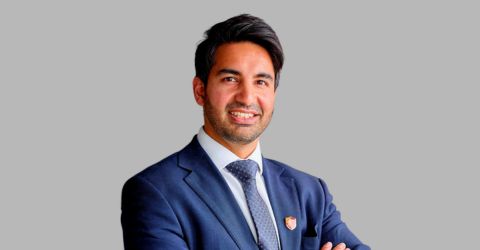 Portrait of Shehzaad Khan , Consultant Sports and Reconstructive Knee