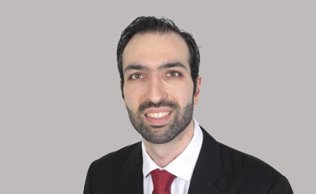 Portrait of Mr Zaid Shalchi , Consultant Ophthalmologist and Cataract Surgeon