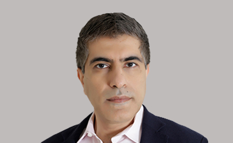 Portrait of Mr Amit Pabari , Consultant Plastic Surgeon
