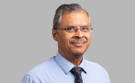 Portrait of Mr Binod Singh , Consultant Orthopaedic Knee Surgeon