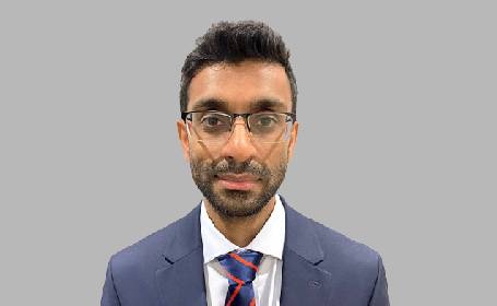Portrait of Dr Peysh Patel , Consultant Cardiologist & Associate Professor
